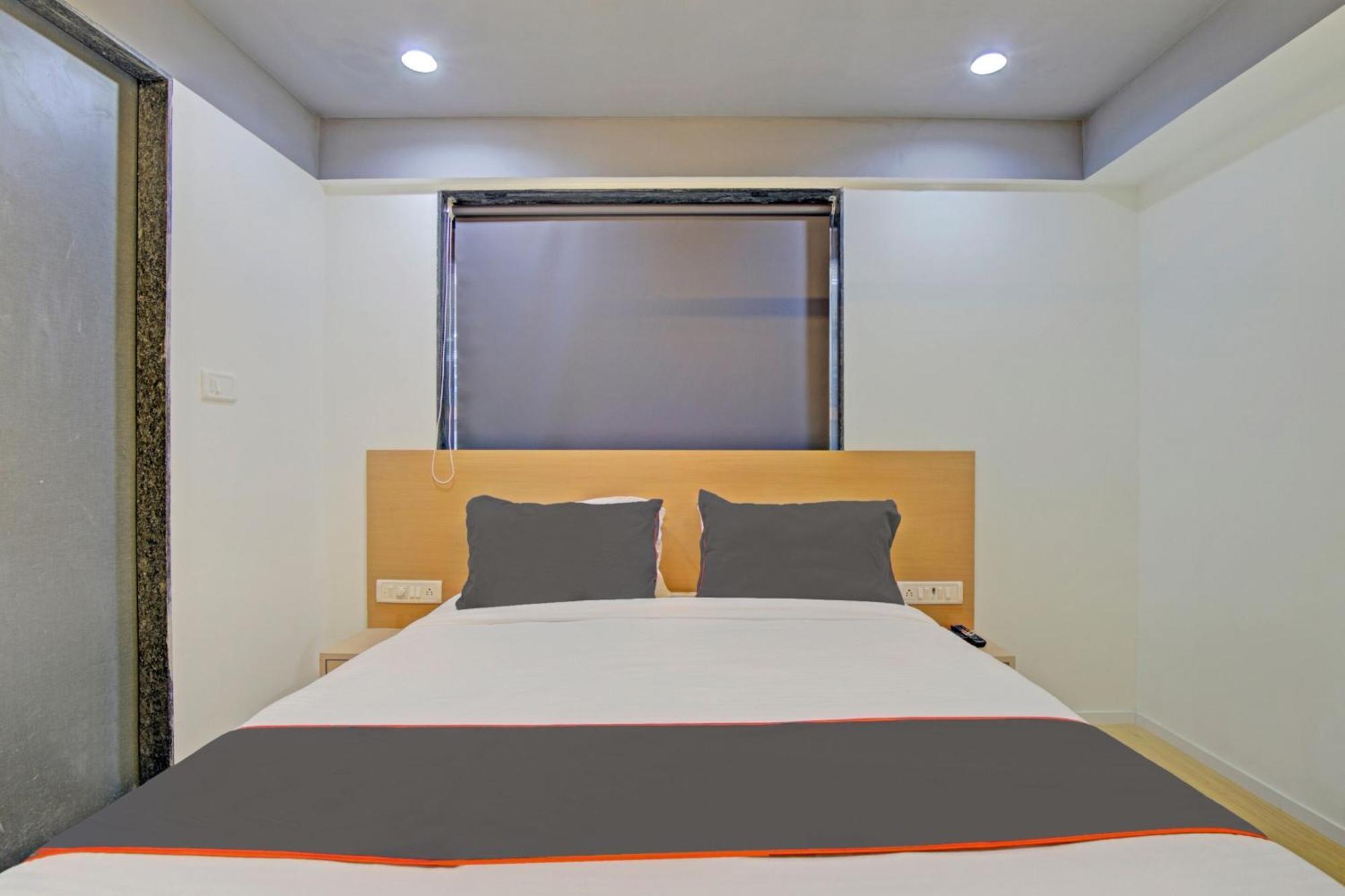 Collection O De'Pearl Hotel سورات المظهر الخارجي الصورة